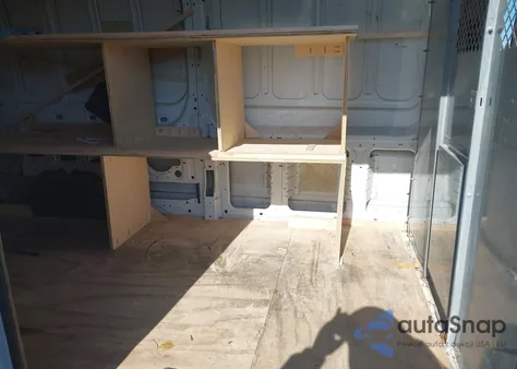 2015 Ford Transit-250 z USA, uszkodzony, nr VIN 1FTNR2CG8FKA22289